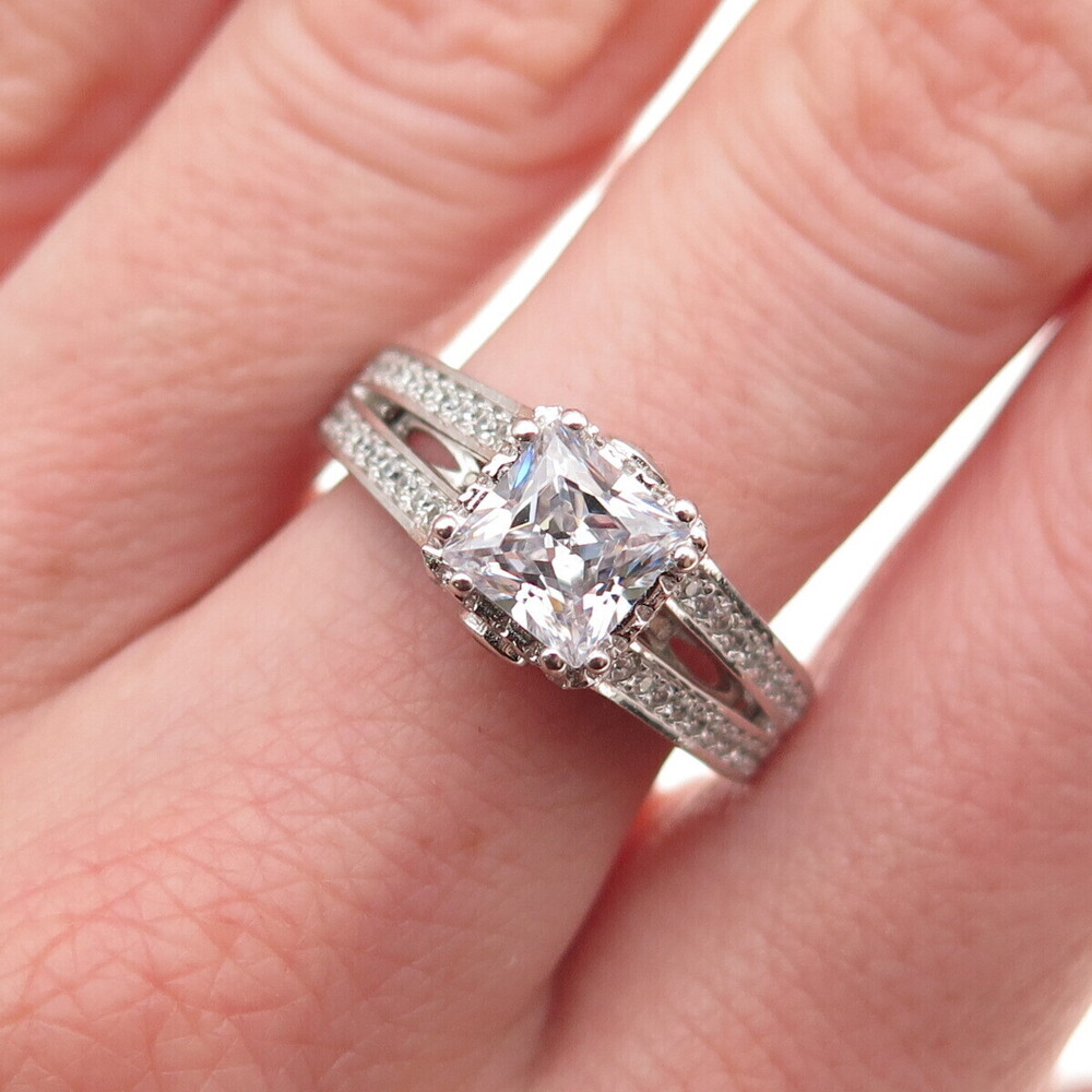 925 Sterling Silver Princess & Round-Cut C Z Engagement Ring Size 7.25